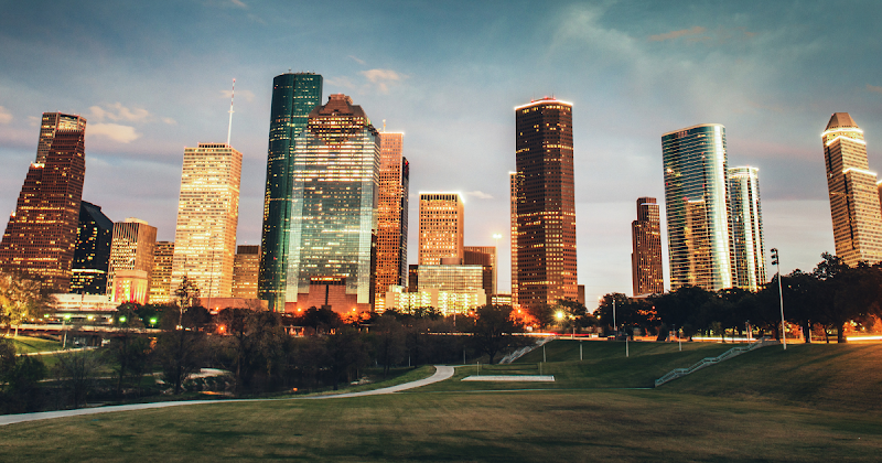 Exploring Houston's Luxury Real Estate Market: What Buyers Need to Know